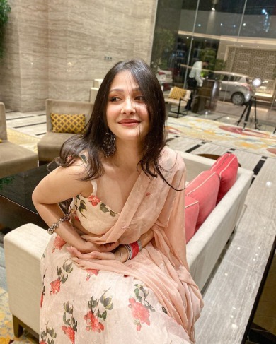 model Call Girls in Rohini
